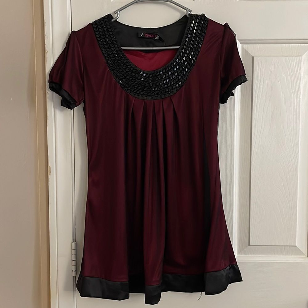 SWEET Brand beautiful Tunic Top Medium size